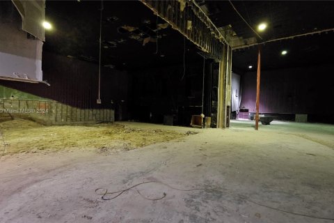 Commercial property in Hialeah, Florida № 1962205 - photo 7