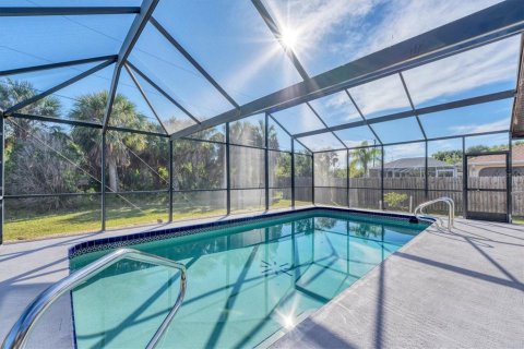 Casa en venta en Port Charlotte, Florida, 2 dormitorios, 99.22 m2 № 2131811 - foto 4