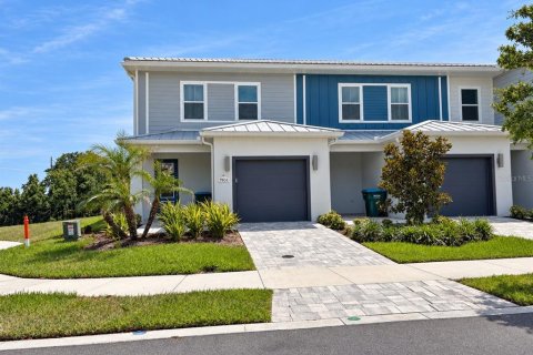 Adosado en Kissimmee, Florida 3 dormitorios, 155.15 m2 № 2412634