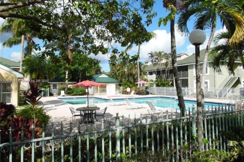 Condominio en venta en Sunrise, Florida, 2 dormitorios, 83.61 m2 № 1874991 - foto 27