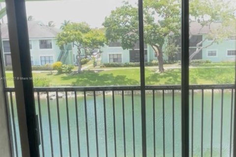 Condominio en venta en Sunrise, Florida, 2 dormitorios, 83.61 m2 № 1874991 - foto 16