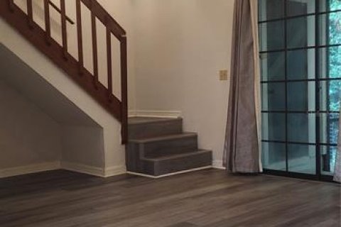Touwnhouse à louer à Gainesville, Floride: 2 chambres, 102.75 m2 № 2413785 - photo 4