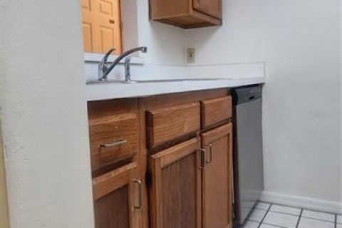 Touwnhouse à louer à Gainesville, Floride: 2 chambres, 102.75 m2 № 2413785 - photo 8