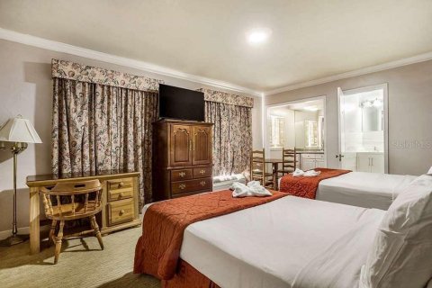 Hotel in Clewiston, Florida 6880.16 sq.m. № 1419337 - photo 14