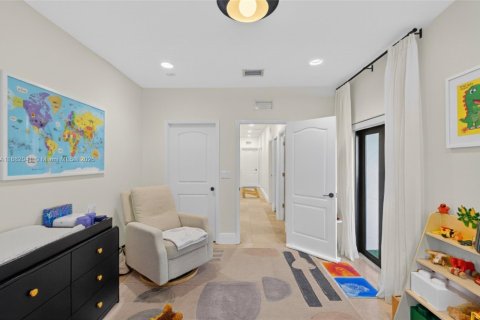 Townhouse in Miami, Florida 3 bedrooms, 163.14 sq.m. № 1942351 - photo 13