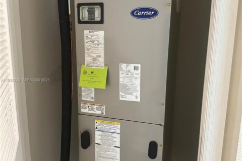 Casa en venta en Ocala, Florida, 3 dormitorios № 1994099 - foto 4