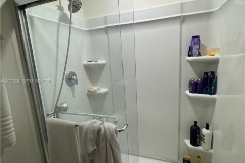 Casa en venta en Ocala, Florida, 3 dormitorios № 1994099 - foto 16