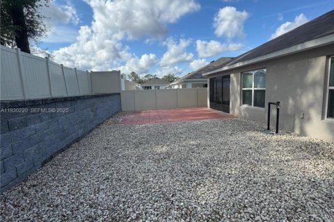 Casa en venta en Ocala, Florida, 3 dormitorios № 1994099 - foto 9