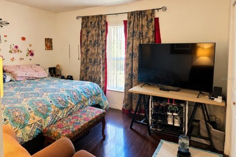 House in Brandon, Florida 2 bedrooms, 83.61 sq.m. № 2351562 - photo 6