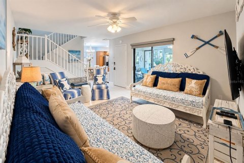 Copropriété à vendre à New Smyrna Beach, Floride: 2 chambres, 110.37 m2 № 2420385 - photo 3