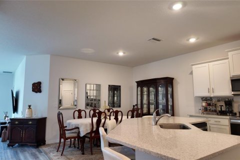 House in San Antonio, Florida 3 bedrooms, 145.3 sq.m. № 2380851 - photo 6