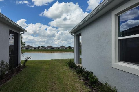House in San Antonio, Florida 3 bedrooms, 145.3 sq.m. № 2380851 - photo 2