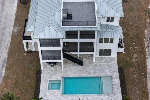 House in Longboat Key, Florida 5 bedrooms, 387.96 sq.m. № 1537951 - photo 9