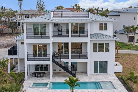 House in Longboat Key, Florida 5 bedrooms, 387.96 sq.m. № 1537951 - photo 2