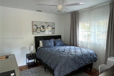 Apartment in Fort Lauderdale, Florida 401.8 sq.m. № 1956131 - photo 1