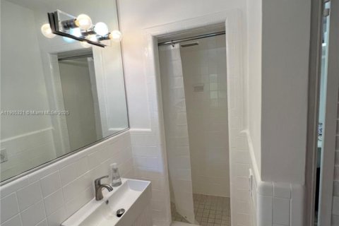 Apartment in Fort Lauderdale, Florida 401.8 sq.m. № 1956131 - photo 9