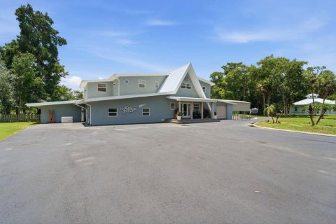Купить виллу или дом в Делтона, Флорида 6 комнат, 372.17м2, № 2216035 - фото 3