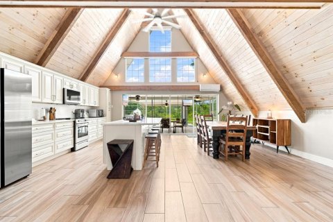 Купить виллу или дом в Делтона, Флорида 6 комнат, 372.17м2, № 2216035 - фото 8