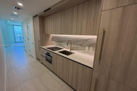 Студия в кондо в Майами, Флорида № 2047532