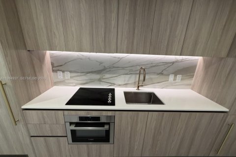 Снять в аренду кондоминиум в Майами, Флорида № 2047532 - фото 3