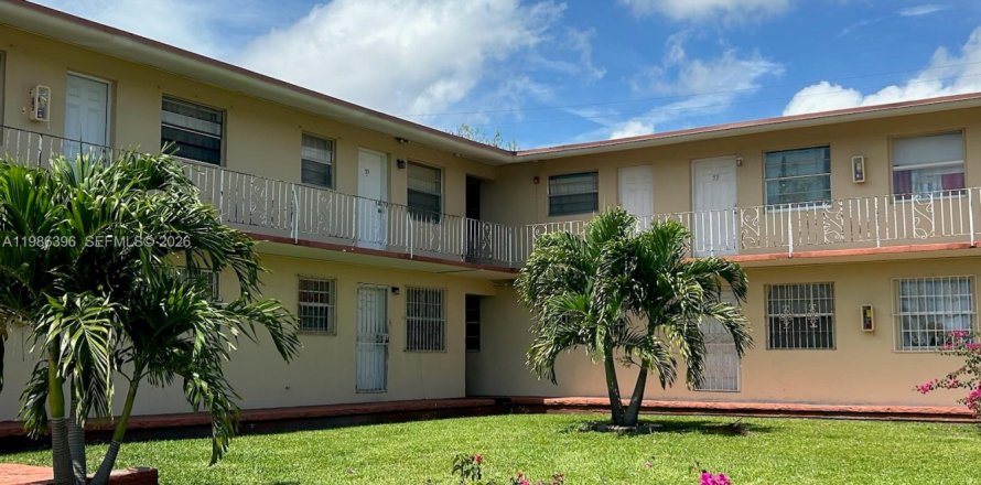 Appartement à Miami, Floride 2 chambres, 60.39 m2 № 2048090