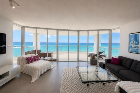 Copropriété à vendre à Miami Beach, Floride: 3 chambres, 183.95 m2 № 2155006 - photo 2