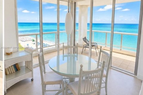 Copropriété à vendre à Miami Beach, Floride: 3 chambres, 183.95 m2 № 2155006 - photo 8
