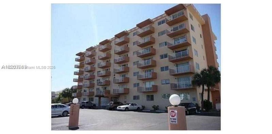 Condo à Hallandale Beach, Floride, 1 chambre  № 1936328