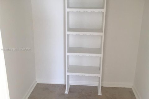 Copropriété à louer à Hallandale Beach, Floride: 1 chambre, 62.24 m2 № 1936328 - photo 9