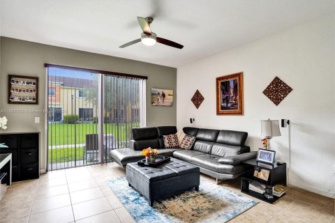 Casa en venta en Miramar, Florida, 2 dormitorios, 104.05 m2 № 1941472 - foto 9