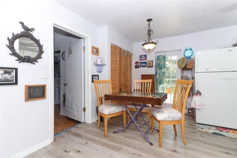 House in Orlando, Florida 3 bedrooms, 107.02 sq.m. № 1620354 - photo 10