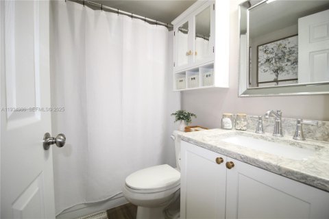 Condominio en alquiler en Jensen Beach, Florida, 2 dormitorios, 91.42 m2 № 2152530 - foto 9