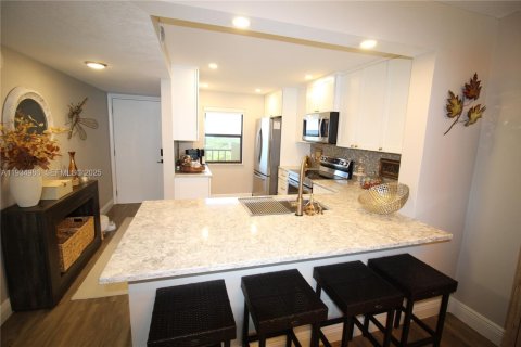 Condominio en alquiler en Jensen Beach, Florida, 2 dormitorios, 91.42 m2 № 2152530 - foto 3