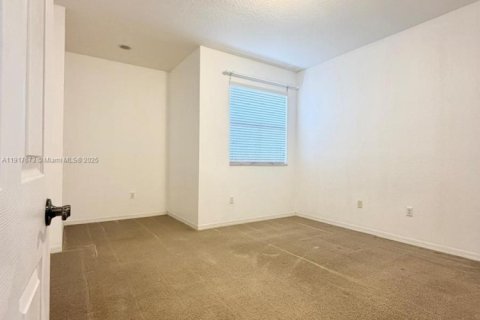 Townhouse in Miami, Florida 4 bedrooms, 153.66 sq.m. № 1972506 - photo 25