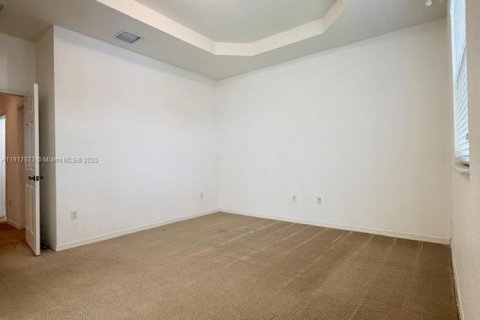 Townhouse in Miami, Florida 4 bedrooms, 153.66 sq.m. № 1972506 - photo 17