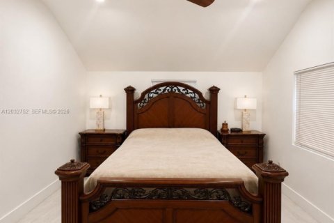 Купить виллу или дом в Майами, Флорида 5 спален, 146.6м2, № 2077693 - фото 4