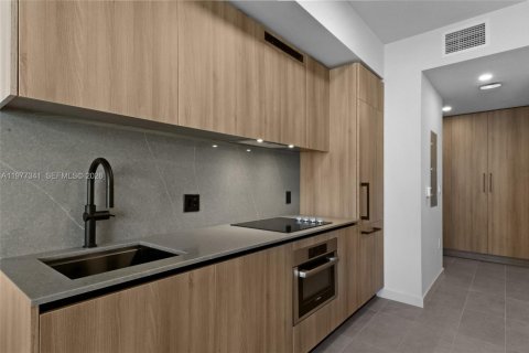 Condo in Miami, Florida  № 2079986 - photo 16