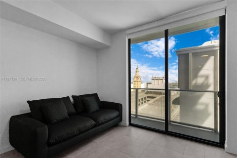 Condo in Miami, Florida  № 2079986 - photo 17