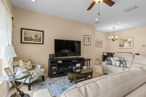 House in Ruskin, Florida 3 bedrooms, 142.14 sq.m. № 2225595 - photo 4