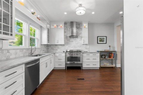 Villa ou maison à vendre à Saint Petersburg, Floride: 3 chambres, 259.48 m2 № 2398974 - photo 20