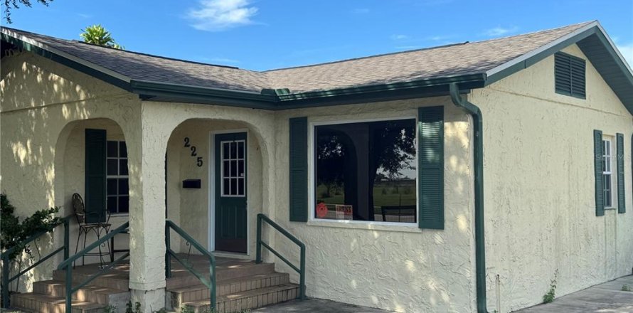 Propiedad comercial en Frostproof, Florida 77.85 m2 № 1919634