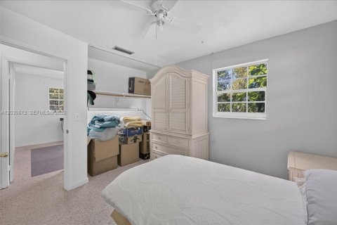 Купить виллу или дом в Хомстед, Флорида 4 спальни, 116.5м2, № 2089458 - фото 8