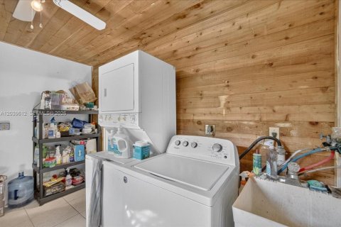 Купить виллу или дом в Хомстед, Флорида 4 спальни, 116.5м2, № 2089458 - фото 27