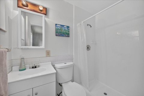 Купить виллу или дом в Хомстед, Флорида 4 спальни, 116.5м2, № 2089458 - фото 22