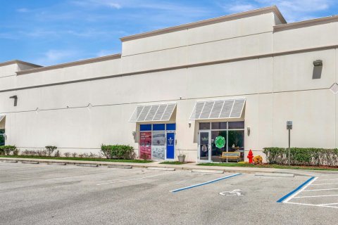 Commercial property in Port St. Lucie, Florida № 2081731 - photo 2