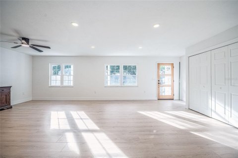 House in Lakeland, Florida 3 bedrooms, 160.91 sq.m. № 2101467 - photo 5