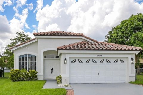 Casa en venta en Wellington, Florida, 3 dormitorios, 141.95 m2 № 1889939 - foto 2