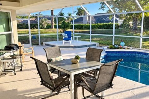 House in Venice, Florida 3 bedrooms, 176.7 sq.m. № 2413965 - photo 12