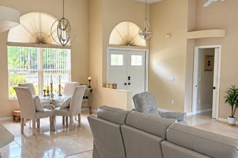 House in Venice, Florida 3 bedrooms, 176.7 sq.m. № 2413965 - photo 18