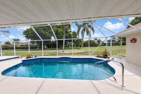 House in Venice, Florida 3 bedrooms, 176.7 sq.m. № 2413965 - photo 10